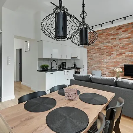 Grand - Two Bedroom, 6 Person Center Appartement *