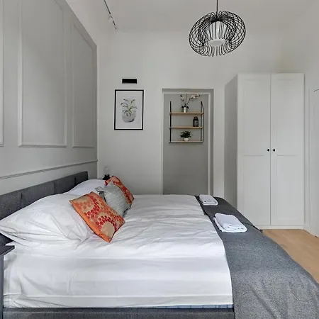 아파트 Grand - Two Bedroom, 6 Person Center