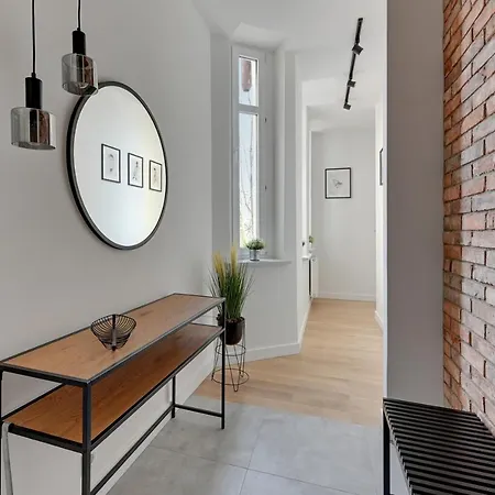 Grand - Two Bedroom, 6 Person Center 아파트