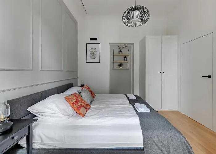 아파트 Grand - Two Bedroom, 6 Person Center